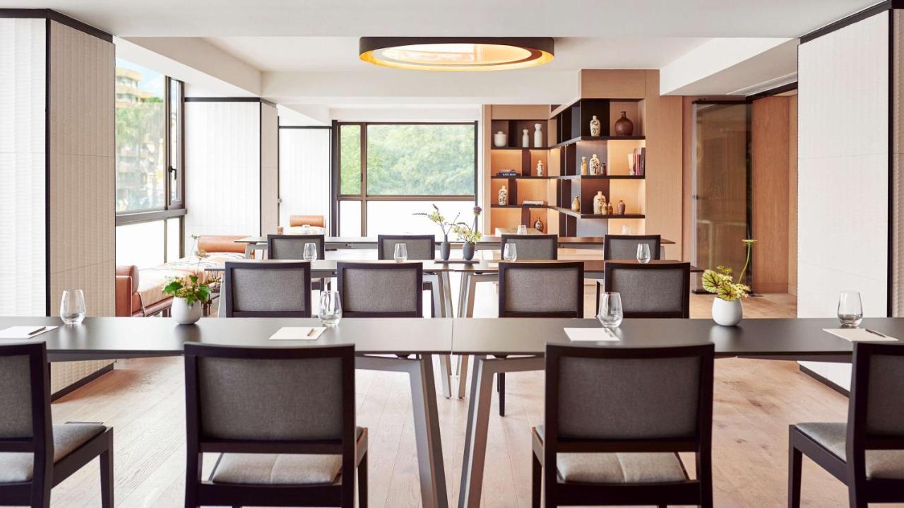 Nobu Hotel Barcelona Exteriér fotografie The Library