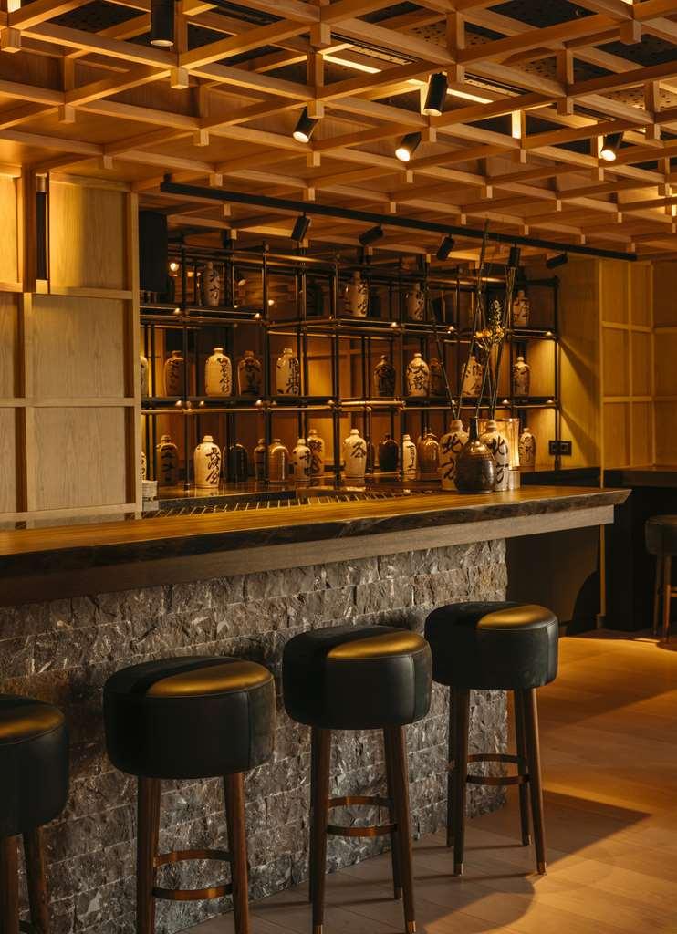 Nobu Hotel Barcelona Restaurace fotografie A sake bar in Tokyo