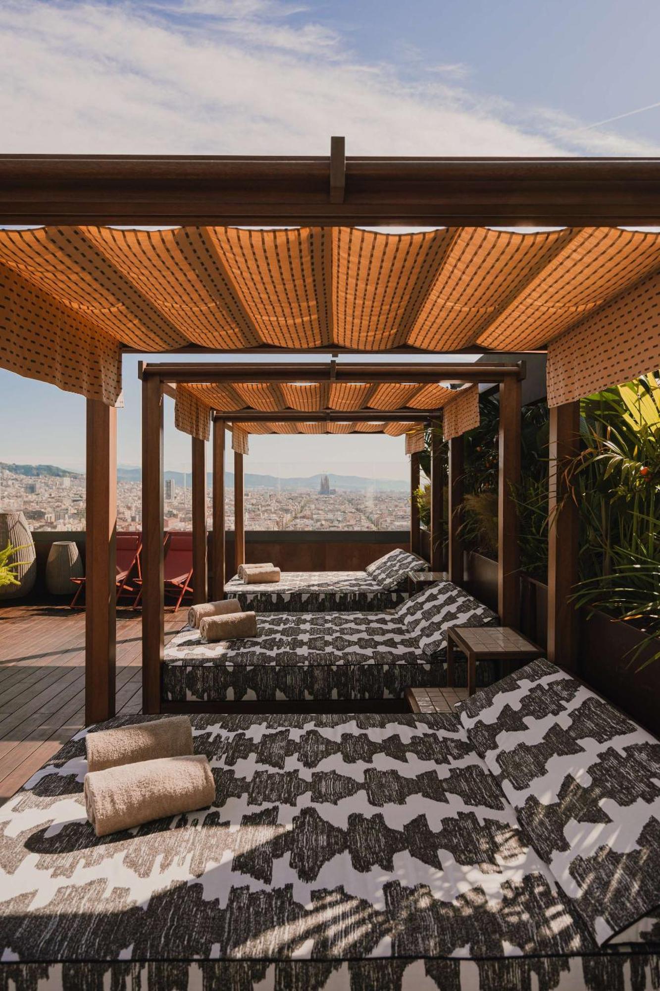 Nobu Hotel Barcelona Exteriér fotografie The hotel's rooftop